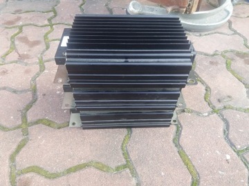 AUDI A6 C6 WZMACNIACZ BOSE