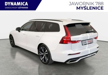 Volvo V60 II  2021 Volvo V60 VAT 23 R-Design 2.0 B4 197KM automat 2021 r., salon PL, I wlasci, zdjęcie 5
