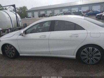 Mercedes CLA C117 2018 Mercedes-Benz CLA 2018 MERCEDES-BENZ CLA 250 4MATIC 2.0 Benzyna 208KM, zdjęcie 13