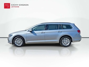 Volkswagen Passat B8 Variant Facelifting 2.0 TDI SCR 150KM 2021 Volkswagen Passat Variant Hak Masaz Kamera Faktura VATMartwe poleSzyba ter, zdjęcie 1