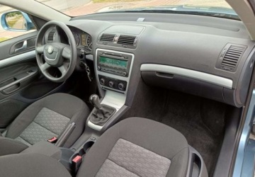 Skoda Octavia II Kombi 1.6 MPI 102KM 2009 Skoda Octavia Skoda Octavia 1.6 Combi Ambiente 1.6 Benzyna 102KM, zdjęcie 20