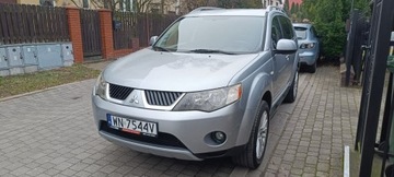 Mitsubishi Outlander II 2010 Mitsubishi Outlander 2.4 MIVEC Instyle , bezwypadk