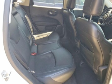 Jeep Compass II 2021 Jeep Compass 2021 JEEP COMPASS LATITUDE 2.4 Benzyna 180KM, zdjęcie 9