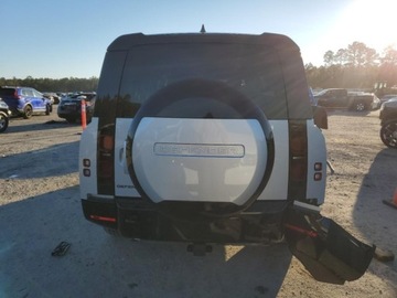 Land Rover Defender IV (L663) 2024 Land Rover Defender 130 X-Dynamic Se 2024 3.0l 3.0 Benzyna 395KM, zdjęcie 2