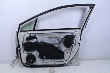 DVEŘE PRAVÝ PŘEDNÍ SUBARU XV 11R. 37J