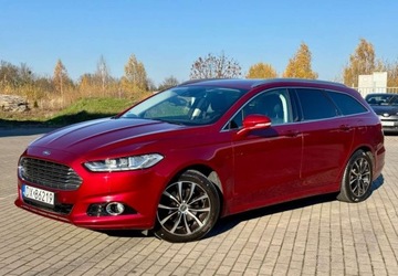 Ford Mondeo V Kombi 1.5 EcoBoost 160KM 2015 Ford Mondeo Ford Mondeo 1.5 EcoBoost Start-Stopp Autom Titanium 1.5 Benzyna