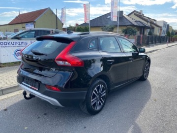 Volvo V40 II Hatchback Facelifting 2.0 D2 120KM 2017 Volvo V40 CROSS COUNTRY LEDY NAWIGACJA PARKTRONIC KLIMA PODGRZEWANE FOTELE, zdjęcie 2