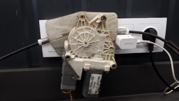 MECHANIZMUS OKNO PRAVÝ PŘEDNÍ PEUGEOT 406 II