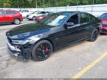 BMW Seria 5 G90-91 2023 BMW Seria 5 550e xDrive 2023 2.0l 2.0 Hybryda 181KM, zdjęcie 1