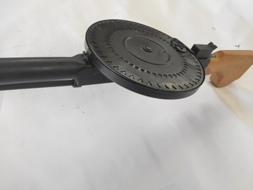 РЕПЛИКА DP28 ДИЕКТАРЬЕВ LMG