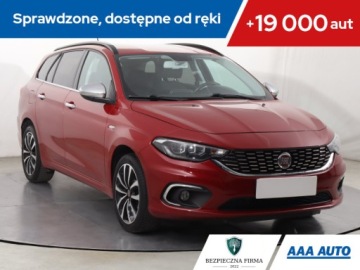 Fiat Tipo II Hatchback 1.6 E-Torq 110KM 2018 Fiat Tipo 1.6 16V, Serwis ASO, Automat, Klima