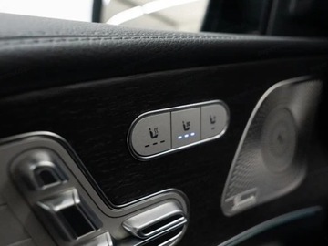 Mercedes GLE V167 SUV Facelifting 2.0 300d 269KM 2025 MERCEDES-BENZ GLE 300 d 4-Matic AMG Line 2.0 (269KM) 2025, zdjęcie 12