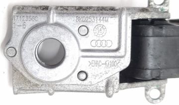 Audi A7 4G8 A6 C7 подвеска глушителя 8K0253144M