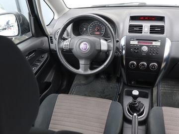 Fiat Sedici 1.9 Multijet 120KM 2008 Fiat Sedici 1.9 MultiJet, Salon Polska, 4X4, zdjęcie 6