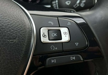 Volkswagen Passat B8 Variant 2.0 TDI SCR 240KM 2018 Volkswagen Passat R-LINE DSG Kamera 4x4 240KM Faktura Vat 23 2.0, zdjęcie 18