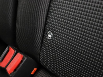 Hyundai i30 II Hatchback 5d 1.4 MPI 100KM 2015 Hyundai i30 LIFT 1.4i 6MT Benzyna Klimatyzacja, zdjęcie 29