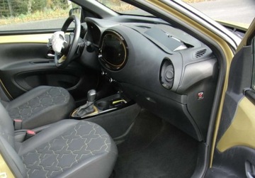 Toyota Aygo X 1.1 VVT-i 72KM 2023 Toyota Aygo X Unikatowa Wersja z Otwieranym Dachem w Automacie Benzyna 72KM, zdjęcie 7