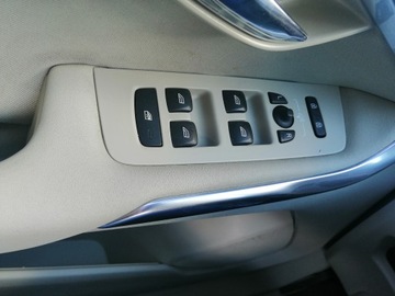 Volvo 2018 Volvo V40 Cross Country II 2.0 bezwypadkowy, jasny środek, WEBASTO, zdjęcie 14