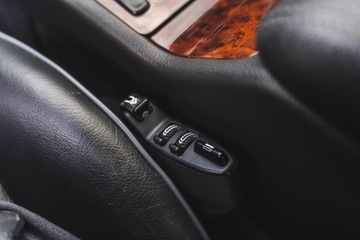 Mercedes Klasa E W210 Sedan 2.8 204KM 2001 MERCEDES-BENZ W210 E280 ELEGANCE | 2001 | 2.8 Benzyna | 83 000 km, zdjęcie 14