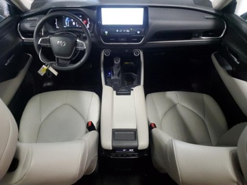 Toyota 2025 Toyota Grand Highlander XLE,4x4, od ubezpieczalni 2.4 Benzyna 265KM, zdjęcie 7