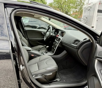 Volvo V40 II Hatchback Facelifting 2.0 D3 150KM 2019 Volvo V40 Cross Country D3,Navi,Serwis,Gwarancja, zdjęcie 12