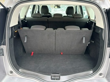 Renault Grand Scenic III 1.2 Energy TCe 130KM 2017 Renault Grand Scenic 1.2 TCe 130 KM 7 foteli, zdjęcie 24