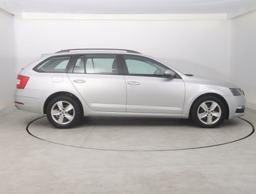 Skoda Octavia III Kombi Facelifting 2.0 TDI 150KM 2018 Skoda Octavia 2.0 TDI, Salon Polska, zdjęcie 5