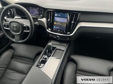 Volvo V60 II  Cross Country Facelifting 2.0 B4 197KM 2023 Volvo V60 Cross Country FV23% Plus B4D AWD LED Tem, zdjęcie 11