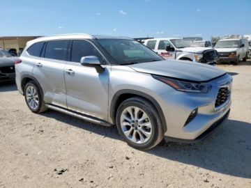 Toyota Highlander III 2022 Toyota Highlander Limited 2022 3.5l 3.5 Benzyna 295KM, zdjęcie 4