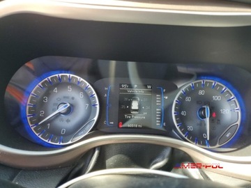 Chrysler Voyager V 2021 Chrysler Voyager 2021 r., 3,6L LXI 3.6 Benzyna 287KM, zdjęcie 6