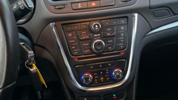 Opel Mokka I SUV 1.4 Turbo ECOTEC 140KM 2013 MOKKA 1.4 TURBO Biała Perła* Napęd 4x4* Benzyna* Kamera * Ksenon* Opłacona, zdjęcie 30