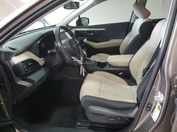 Subaru 2021 Subaru Outback 2021, 2,5l, 4x4, po gradobiciu 2.5 Benzyna 182KM, zdjęcie 7