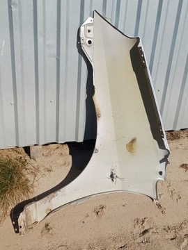 BLATNÍK PŘEDNÍ PRAVÝ SUZUKI LIANA 01-07