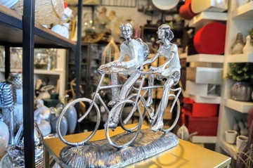 ФИГУРКА СКУЛЬПТУРА ПАРА НА ВЕЛОСИПЕДАХ, ВЕЛОСИПЕДИСТАХ