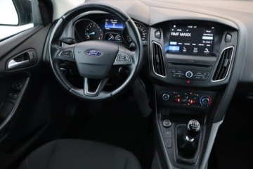 Ford Focus III Hatchback 5d facelifting 1.0 EcoBoost 125KM 2017 Ford Focus 1.0 EcoBoost, Salon Polska, Serwis ASO, zdjęcie 6