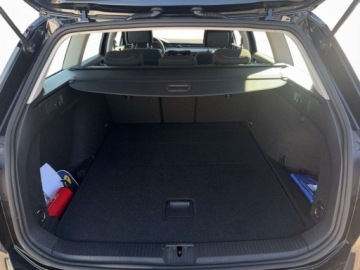 Volkswagen Passat B8 Variant Facelifting 1.5 TSI EVO 150KM 2023 Volkswagen Passat Variant 1.5 TSI EVO Business DSG FV 23 Gwarancja 1.5, zdjęcie 35