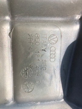 AUDI A6 C5 2.7 3.0 NÁDOBKA KAPALINY CHLADÍCÍHO