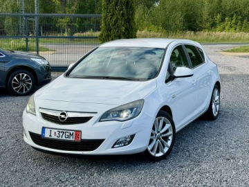 Opel Astra J Hatchback 5d 1.4 Turbo ECOTEC 140KM 2010 Opel Astra 1.4T 140KM ! Super Stan ! Opłacona !