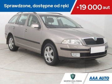 Skoda Octavia II Kombi 2.0 TDI CR DPF 140KM 2008 Skoda Octavia 2.0 TDI, Salon Polska, Xenon, Klima