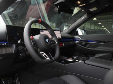 BMW Seria 5 G90-91 M Sedan 4.4 V8 727KM 2026 BMW Seria 5 M5 Sedan 4.4 (727KM) 2026, zdjęcie 9