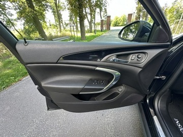 Opel Insignia I Country Tourer 2.0 CDTI Ecotec 163KM 2014 Opel Insignia Country Tourer 2.0 CDTI 163KM Navi, zdjęcie 17