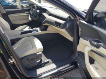 Audi Q8 2024 Audi Q8 e-tron AUDI Q8 E-TRON PREMIUM PLUS QUATTRO, 2024 Elektryczny 1KM, zdjęcie 8