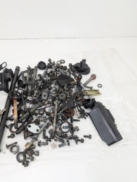 YAMAHA FZS 600 FAZER 98 - 03 БОЛТЫ ВИНТЫ СМЕСЬ КРЕПЕЖНАЯ КРЫШКА