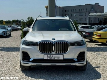 BMW X7 SUV Facelifting 3.0 40i 381KM 2022 BMW X7 xDrive40i, 3.0L 3.0 Benzyna 382KM, zdjęcie 8