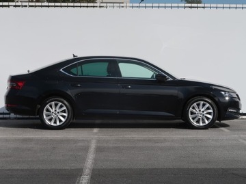 Skoda Superb III Liftback Facelifting 1.5 TSI 150KM 2019 Skoda Superb 1.5 TSI, Salon Polska, Serwis ASO, zdjęcie 5