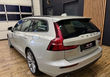 Volvo V60 I Kombi Facelifting 2.0 D4 DRIVE-E 190KM 2018 Volvo V60 D4 190KM SKORA virtual cockpit BLIS BEZWYPADKOWY gwarancja, zdjęcie 8