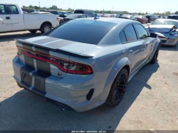 Dodge Charger VII 2022 Dodge Charger SCAT PACK WIDEBODY 2022 6.4 Benzyna 485KM, zdjęcie 4