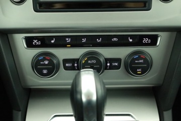 Volkswagen Passat B8 Limousine 1.8 TSI BlueMotion Technology 180KM 2017 VW Passat 1.8 TSI, Salon Polska, 1. Właściciel, zdjęcie 18