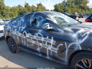 BMW X6 G06 2020 BMW X6 M50i 2020 4.4l 4.4 Benzyna 523KM, zdjęcie 7