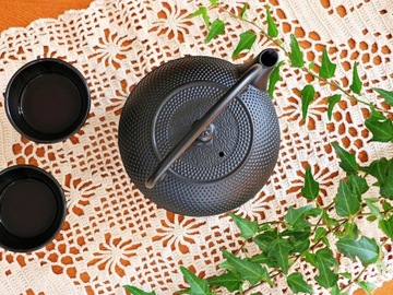 ЧУГУННЫЙ набор из заварника чая, чашек и мойки.